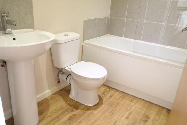 1 bed Apartment to rent Image 4