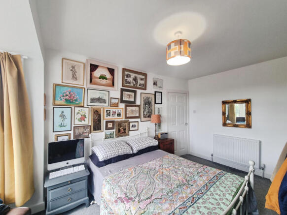 3 bed Semi-Detached for sale Image 5