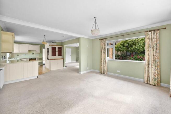 3 bed Detached Bungalow for sale Image 3