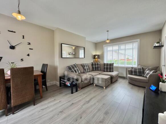 Cleeves Avenue, Dalry lounge photo