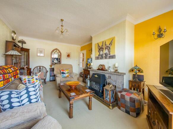 2 bed Detached Bungalow for sale Image 4