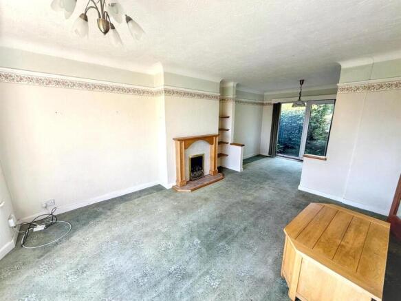 3 bed Semi-Detached for sale Image 4