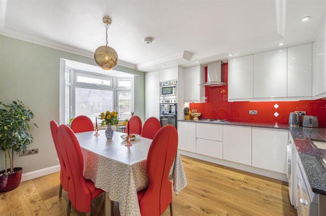 Kitchen/Dining Area