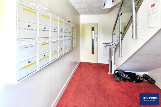 2 bed Apartment to rent Image 10