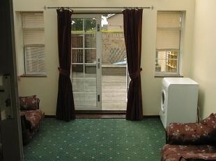 lounge area, view 2