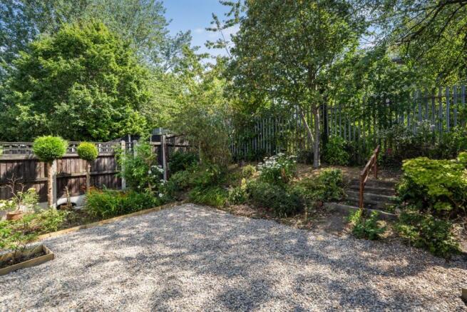 3 bed Terraced for sale Image 8