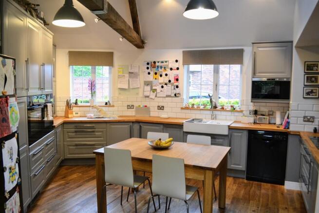 OPEN PLAN KITCHEN DINER
