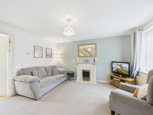 CAM02023G0-PR0173-STILL027