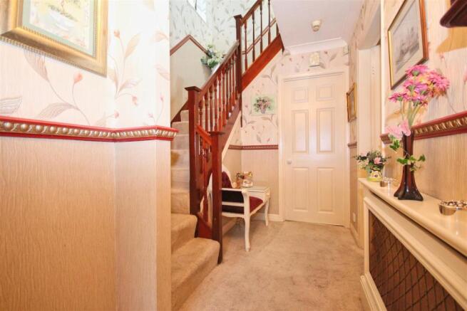 18 Fountain Close HESSLE (1)_lzn.jpg