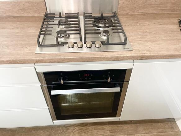 Hob oven