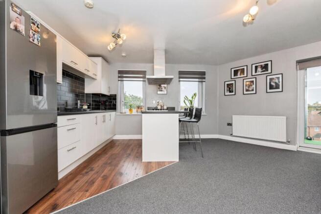 Kitchen/Dining Area
