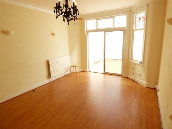 Living Room: