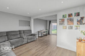 1, Chestnut Path, Rochford SS4 3QQ