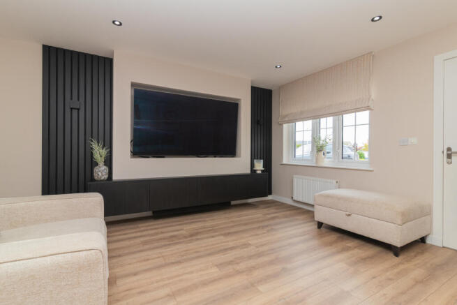 45 rosemont place  G78 1FE  Barrhead-4