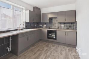 24, Newstead Grove, Fitzwilliam, Pontefract WF9 5DS