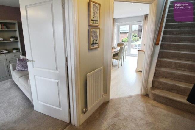 4 bed Detached for sale Image 8