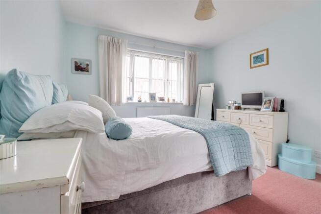 Alleyn Place, Westcliff-On-Sea photo 4