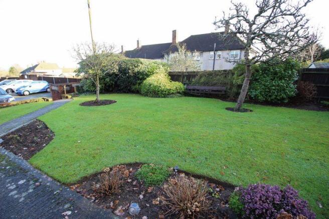 COMMUNAL GARDENS 