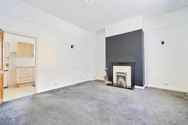 3 bed Terraced for sale Image 10