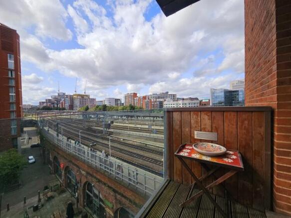 2 bed Apartment to rent Image 7