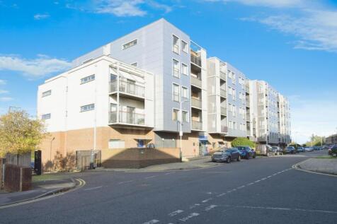 Sunflower Court, Lower Mardyke Avenue, Rainham, Greater London, RM13