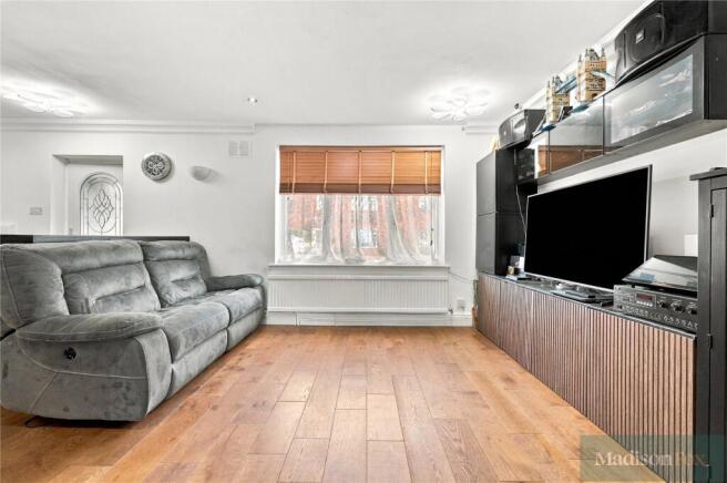 Fletcher Road, Chigwell, IG7 photo 4