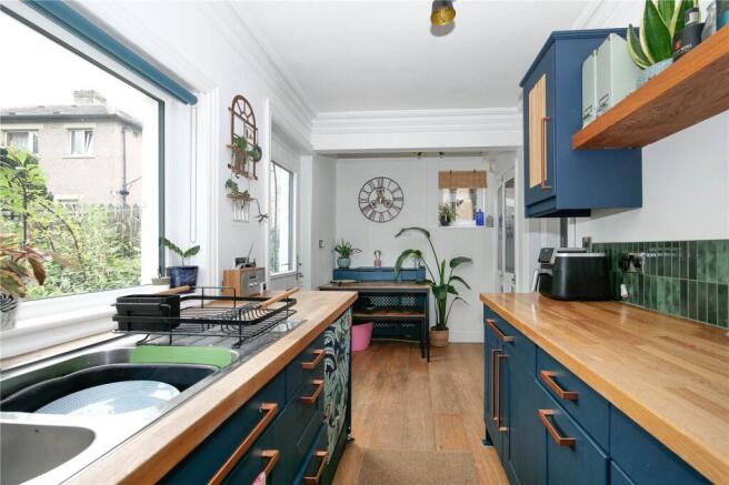 2 bed Semi-Detached for sale Image 4