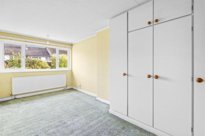 21 Deangarden Rise, HP11 1RF-1.jpg