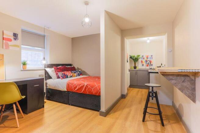 Studio to rent Image 6