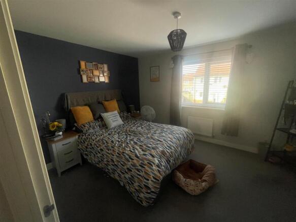 MASTER BEDROOM.jpg