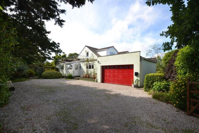 THE PROPERTY