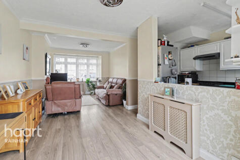 Grove Park Road, Rainham