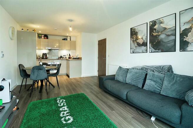 Lounge/Kitchen