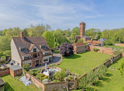 Easton Lodge, Little Easton, CM6