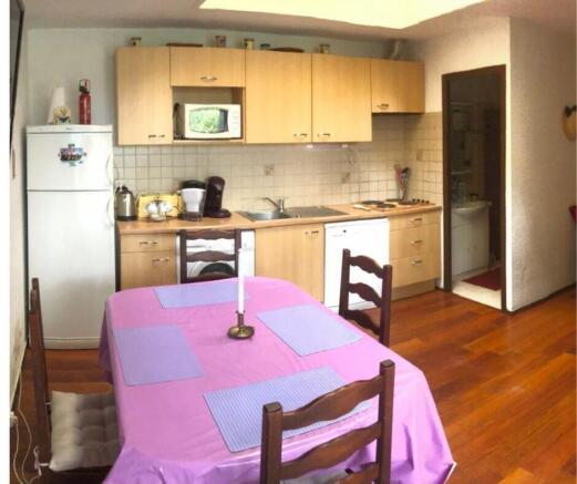 Photo 3