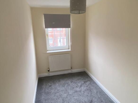 2 bed Town House to rent Image 6
