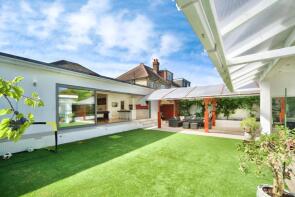 9, Drapers Road, Enfield EN2 8LT