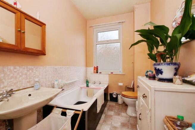 2 bed Terraced for sale Image 11