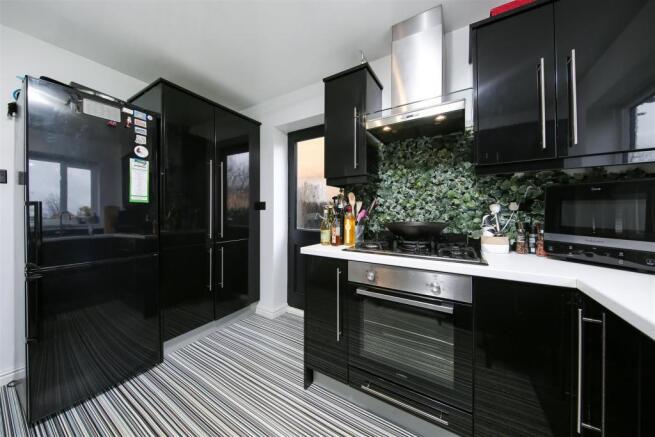 Kitchen3.jpg