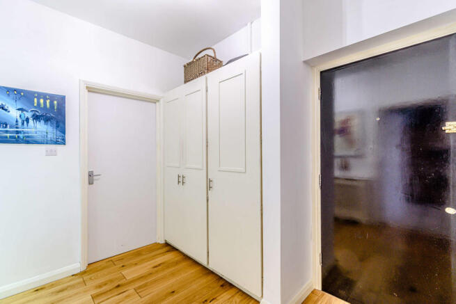 8449521-interior12-800