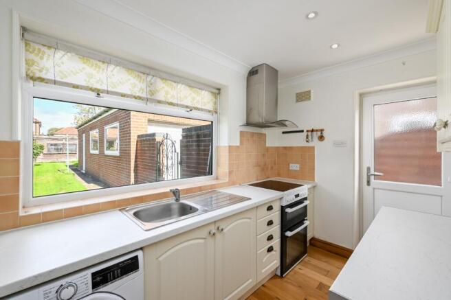 2 bed Bungalow for sale Image 5