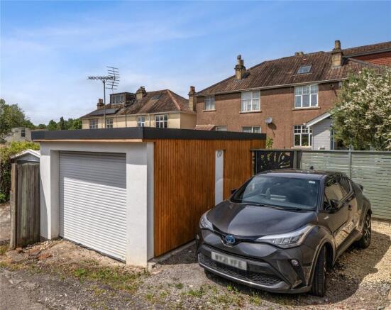 4 bedroom semi-detached house for sale in Old Newbridge Hill, Bath