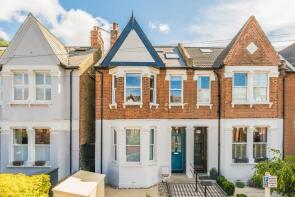 9, Grove Avenue, Twickenham TW1 4HX