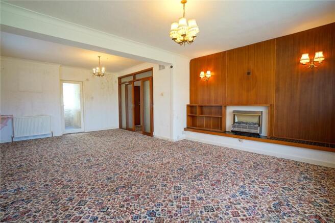 2 bed Apartment for sale Image 2