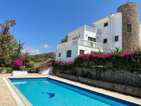 Amazing 3/5 Bedroom Fully Furnished Villa with Large Plot and Elevated Views Image 9999 1