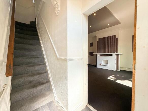 3 bed Terraced for sale Image 9
