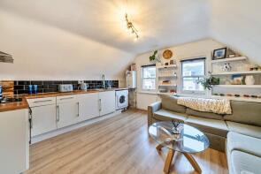 Flat 5, 137 139, Balham High Road, London SW12 9AU