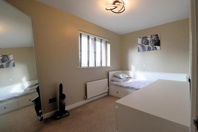 2 bed Semi-Detached for sale Image 10