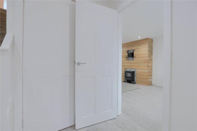 3 bed Terraced for sale Image 11