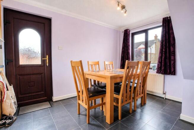 De La Mare Drive, Owington Farm photo 4